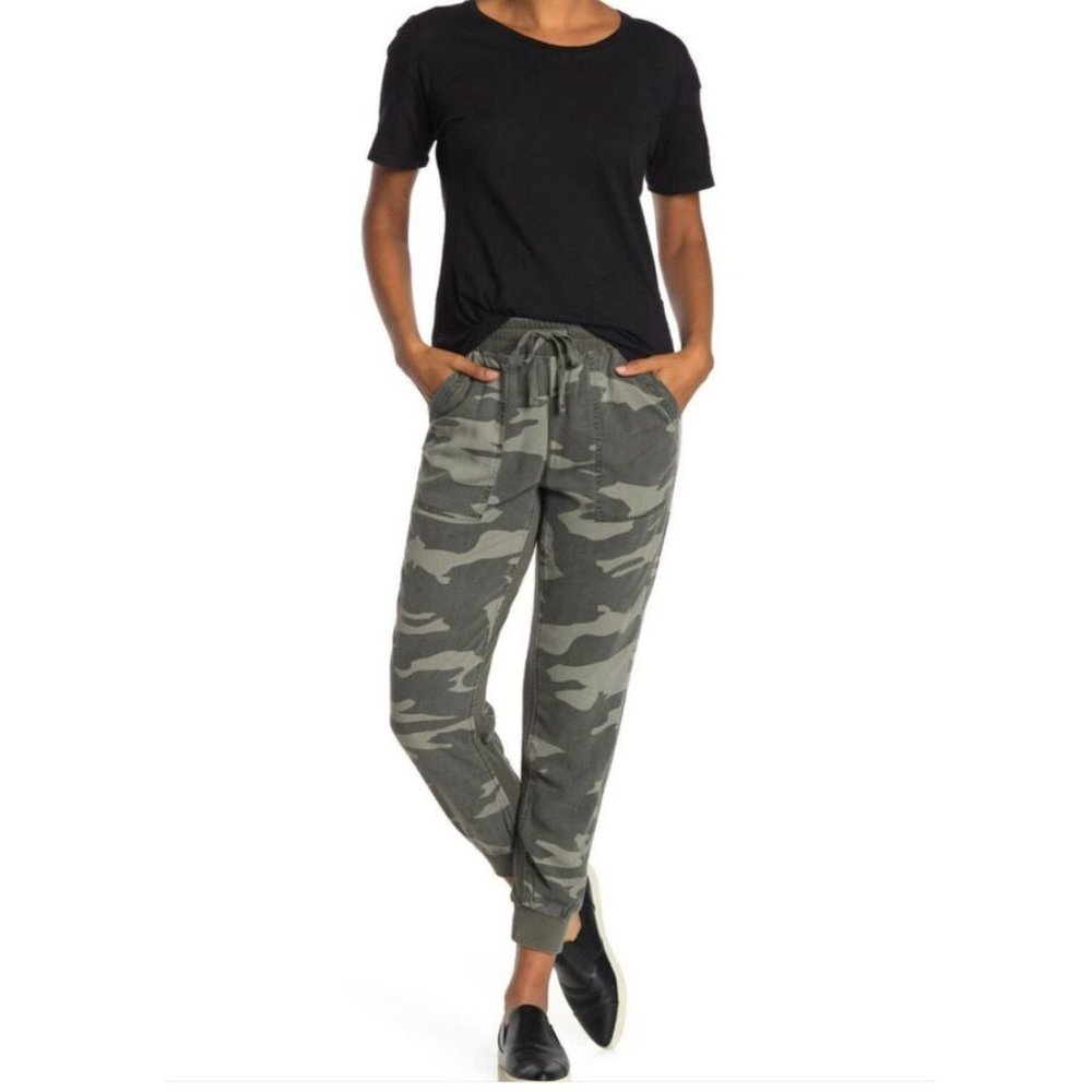 SPLENDID Boardwalk Women's Size M Green Camo Joggers Pants